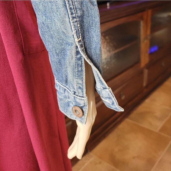 Gap Women’s small Denim Jean Jacket - Picture 2 of 10